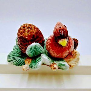 *RED CARDINAL & PINE CONE CERAMIC S & P SHAKERS W/TRAY*CR CERAMICS